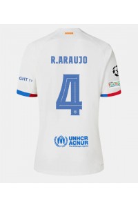 Fotbalové Dres Barcelona Ronald Araujo #4 Venkovní Oblečení 2023-24 Krátký Rukáv